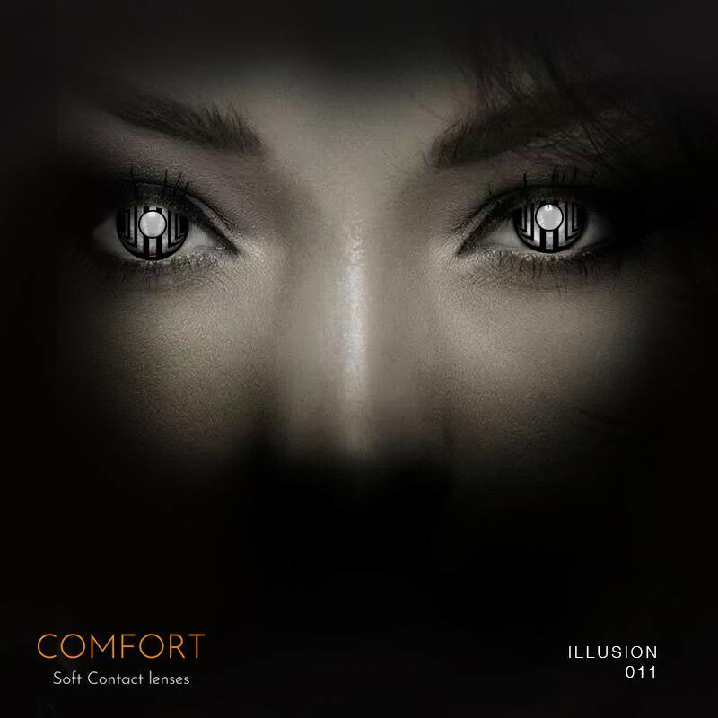 a close up of a black and white image