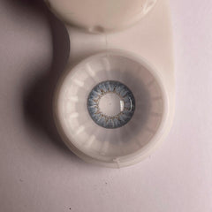 Pretty - Seven Day Blue - Lenshouse /